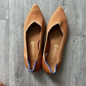 Rothy’s fawn point